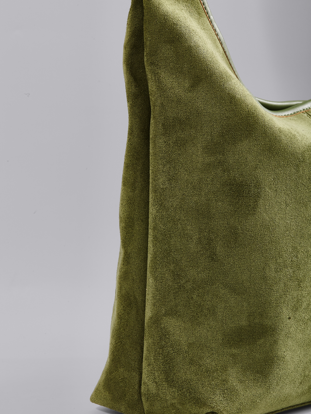 HANDBAG | SUEDE HOBO BAG WITH MINIMALIST DESIGN AND SINGLE STRAP
