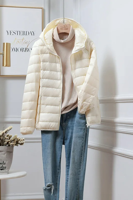 WOMEN’S WINTER COAT | LIGHTWEIGHT WARM HOODED FIT