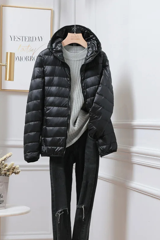 WOMEN’S WINTER COAT | LIGHTWEIGHT WARM HOODED FIT