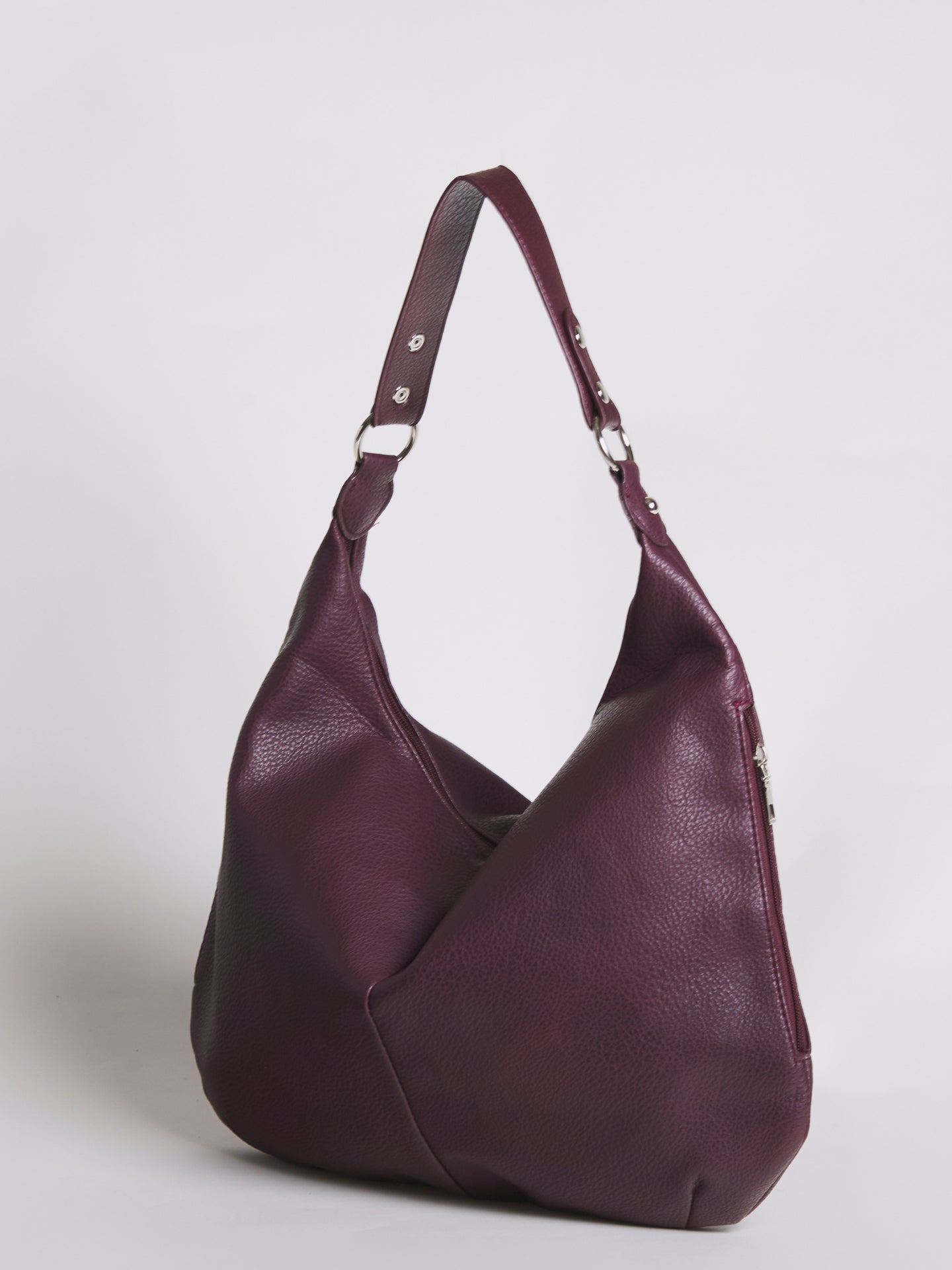 HANDBAG | SOFT LEATHER HOBO BAG WITH METAL RING DETAILS