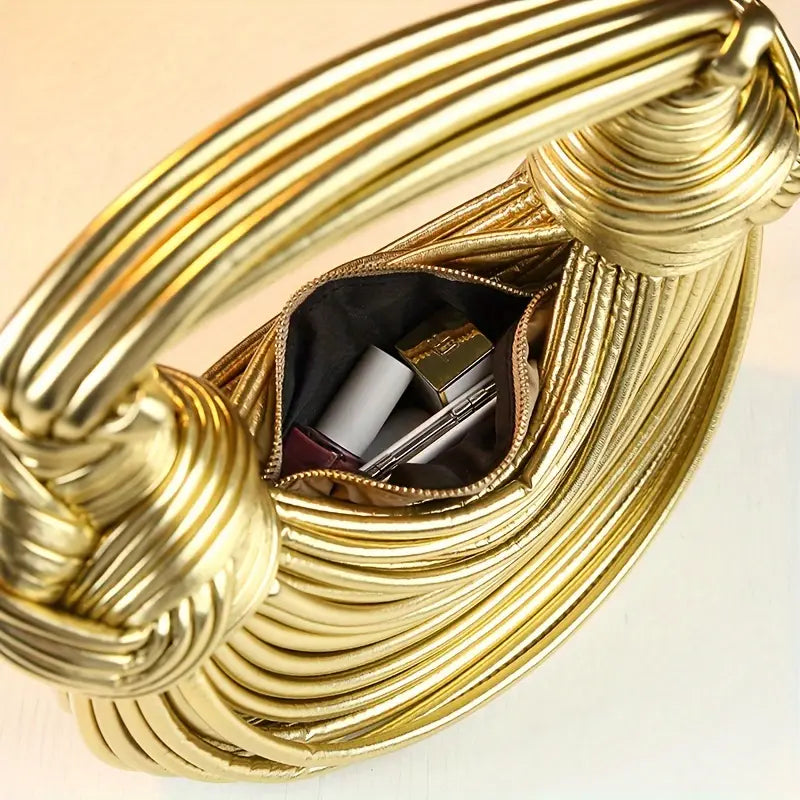 GLAM STATEMENT | SCULPTURAL METALLIC EVENING BAG