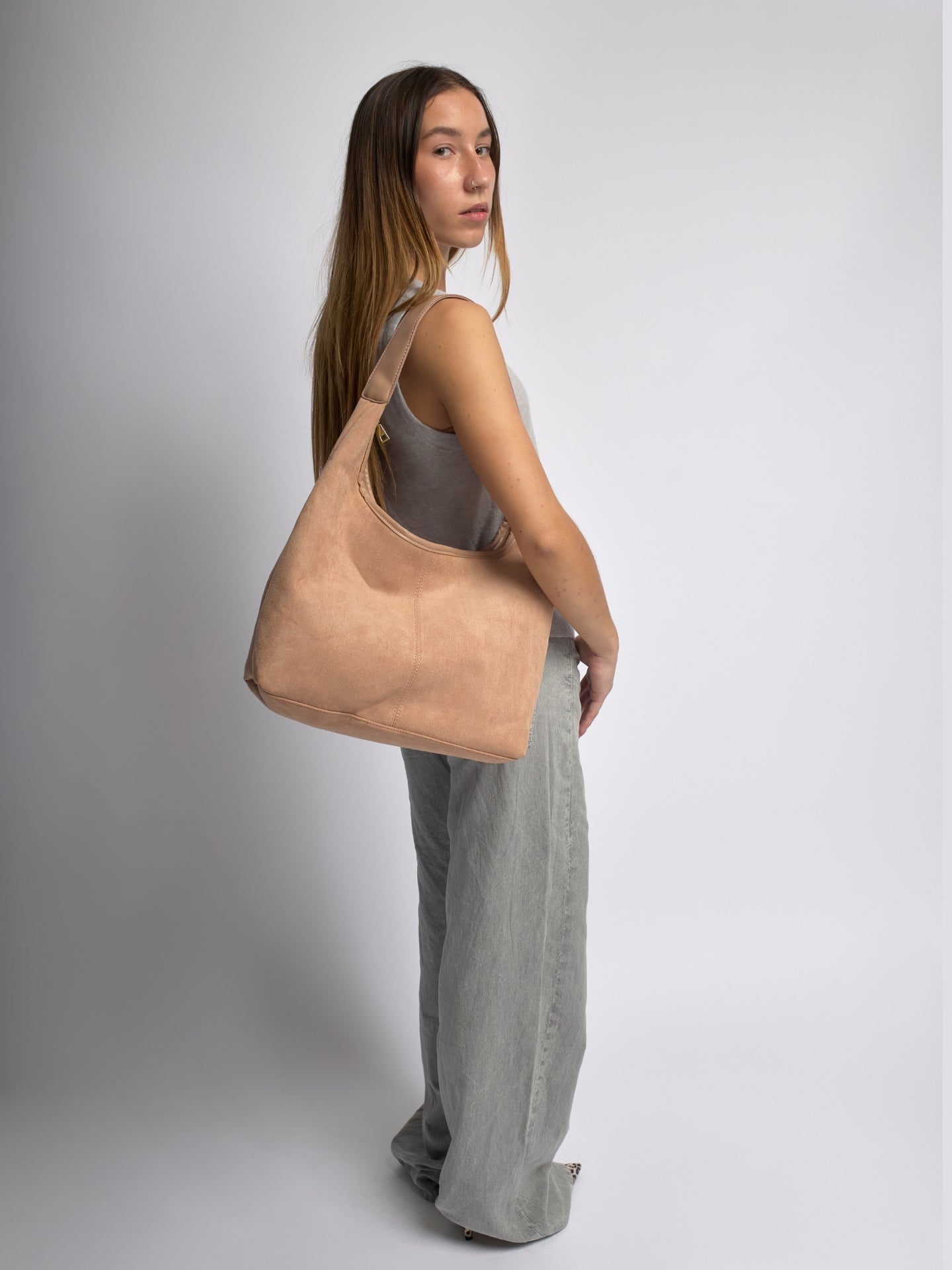 HANDBAG | SUEDE HOBO BAG WITH MINIMALIST DESIGN AND SINGLE STRAP