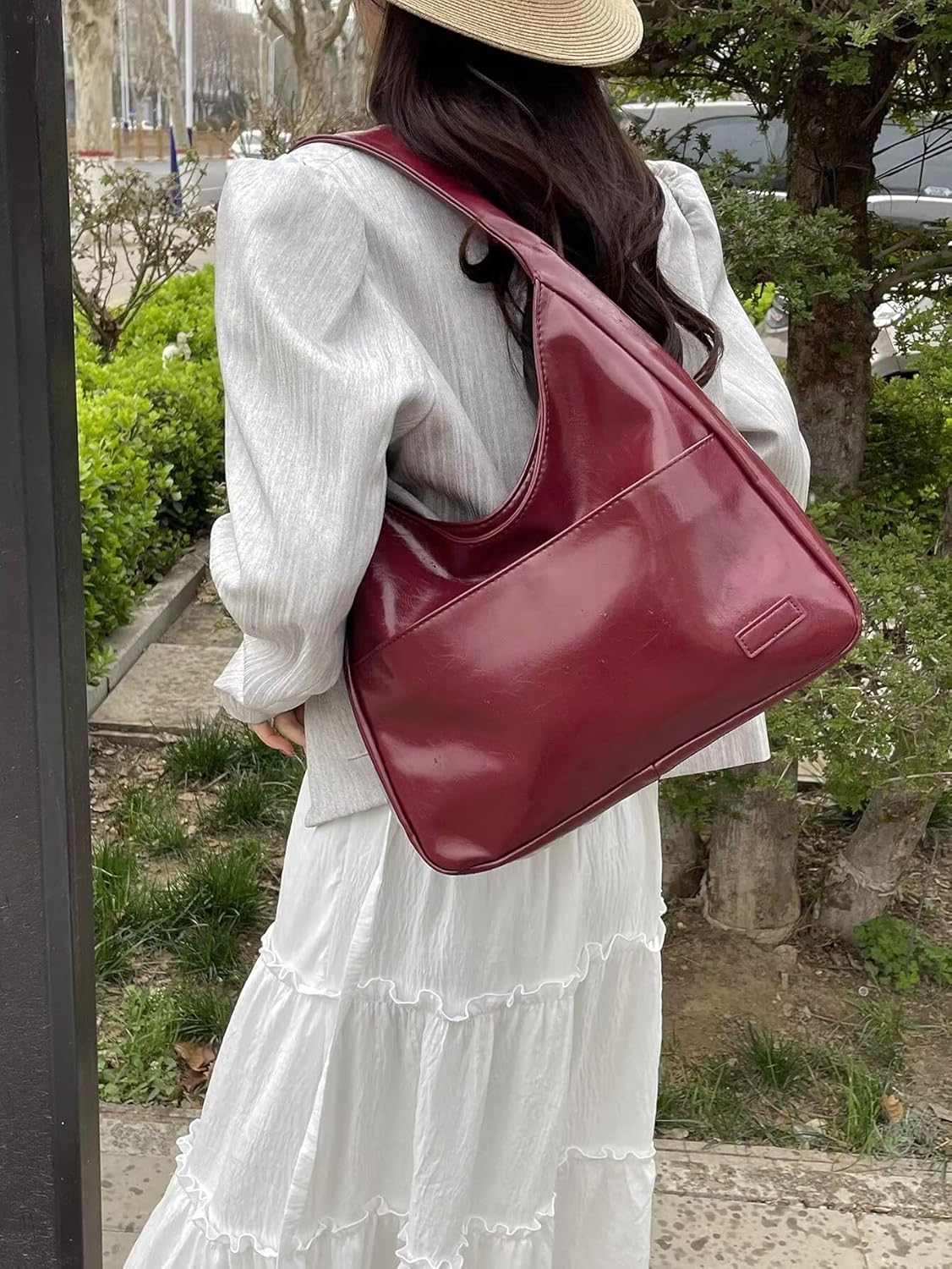 URBAN CHIC | SOFT LEATHER EFFECT SHOULDER BAG