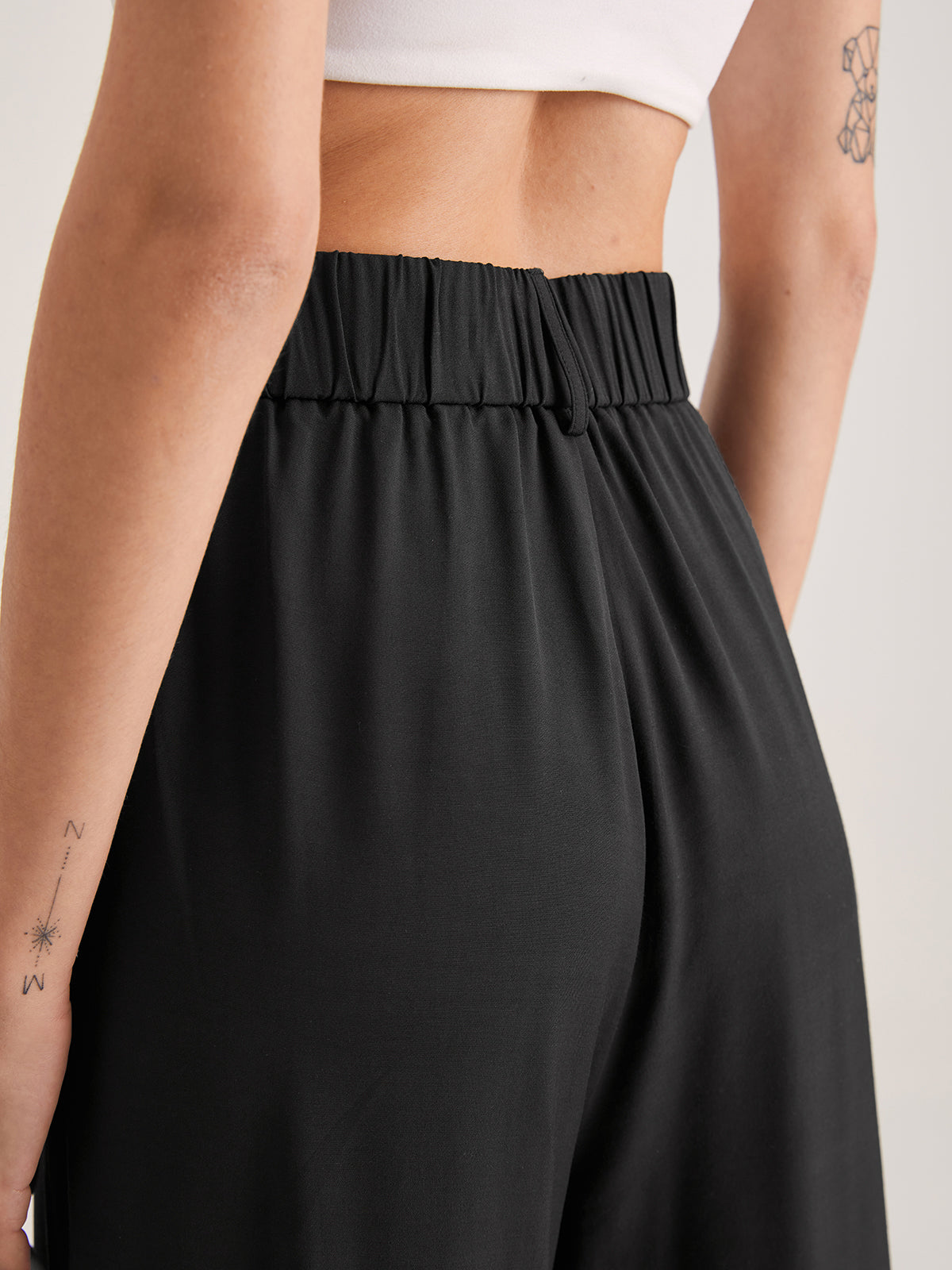 EFFORTLESS CHIC | HIGH WAIST WIDE LEG TROUSERS