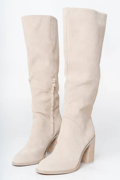KNEE-HIGH BOOTS | TALL BLOCK HEEL DESIGN