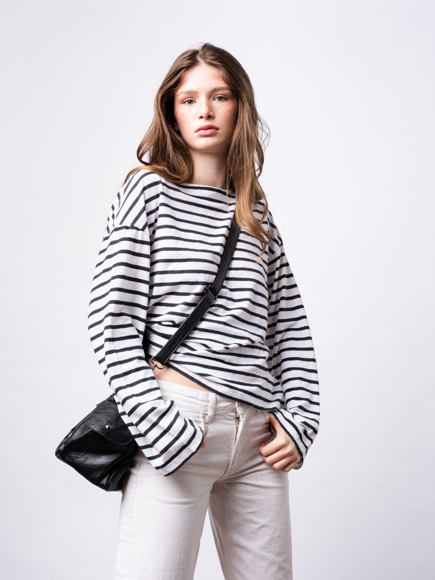 EVERYDAY ELEGANCE | BLACK LEATHER TOTE BAG