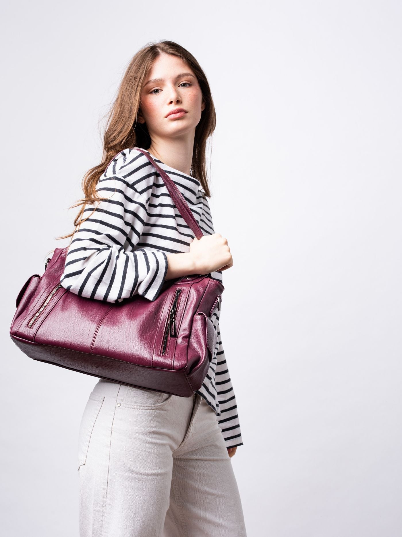 EVERYDAY ELEGANCE | BLACK LEATHER TOTE BAG