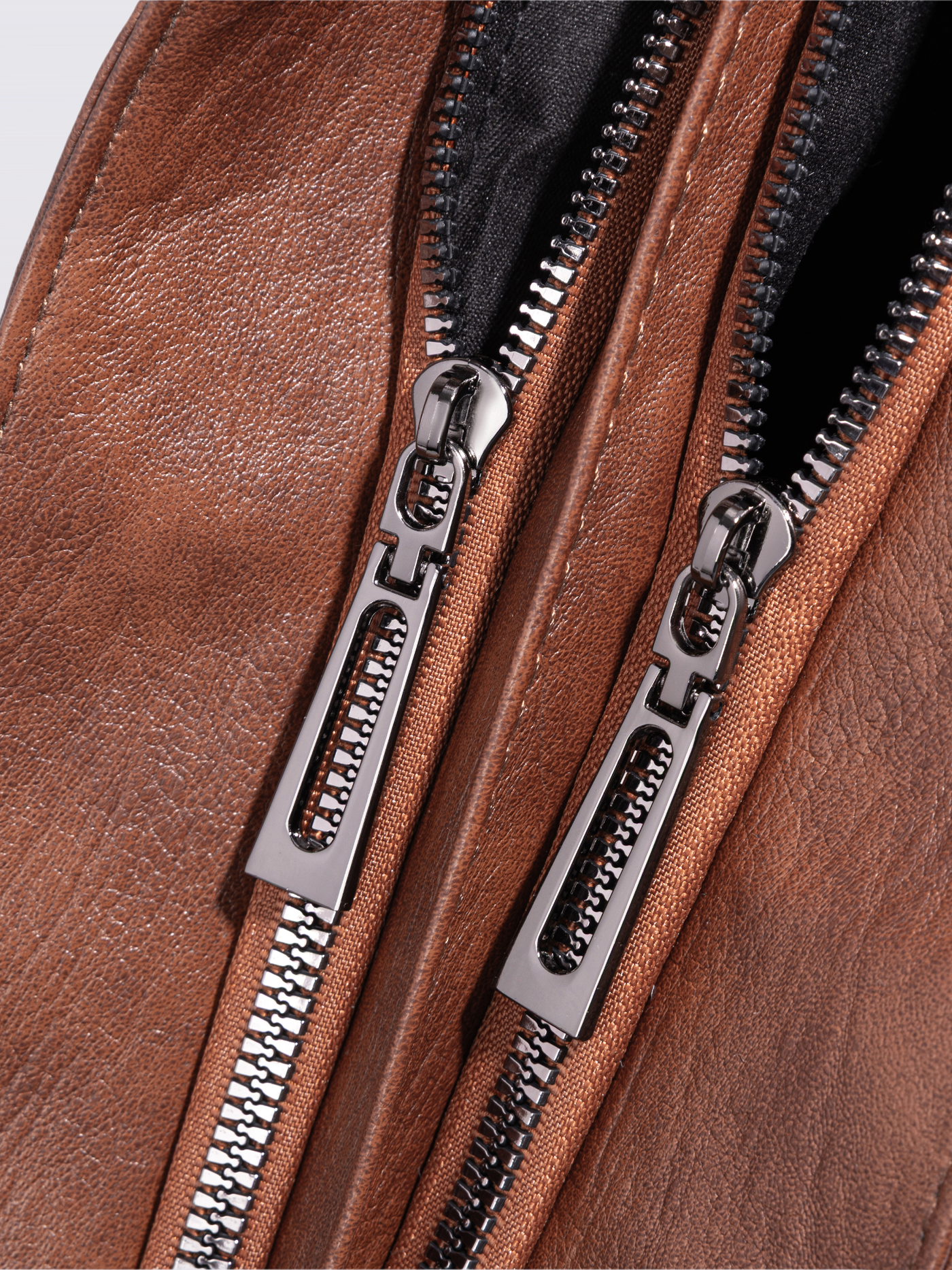 EVERYDAY ELEGANCE | BLACK LEATHER TOTE BAG