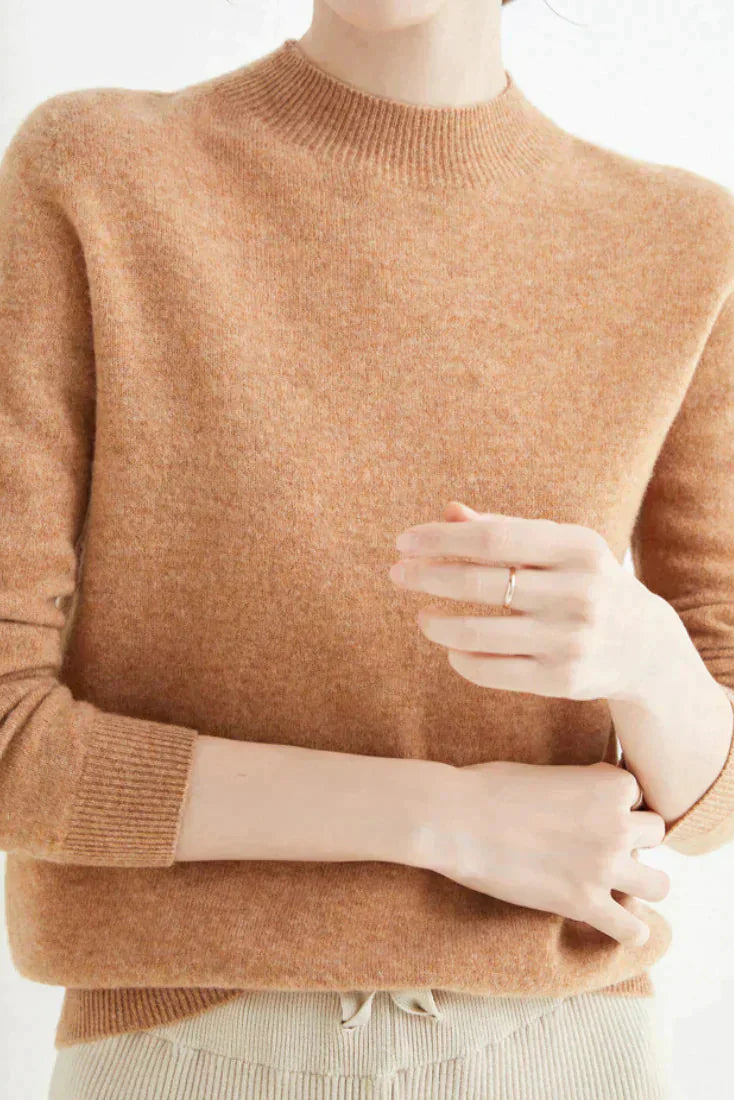 WOMEN’S KNIT SWEATER | CLASSIC CREW NECK