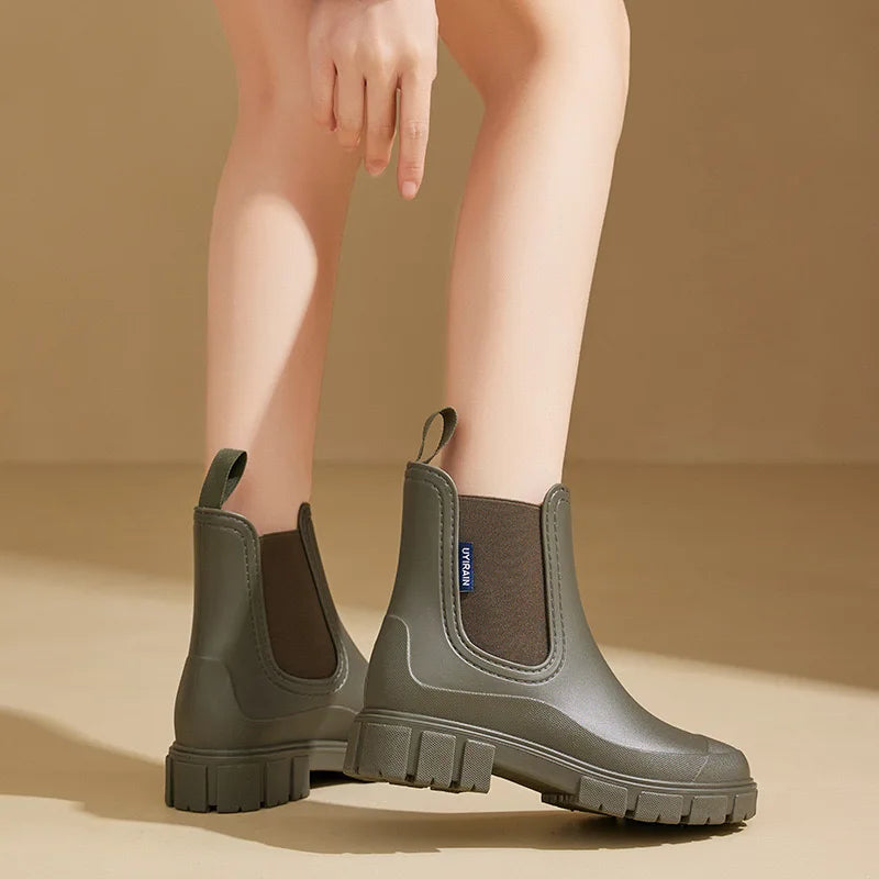 RAIN BOOTS | CHELSEA STYLE ANKLE BOOTS WITH CHUNKY SOLE