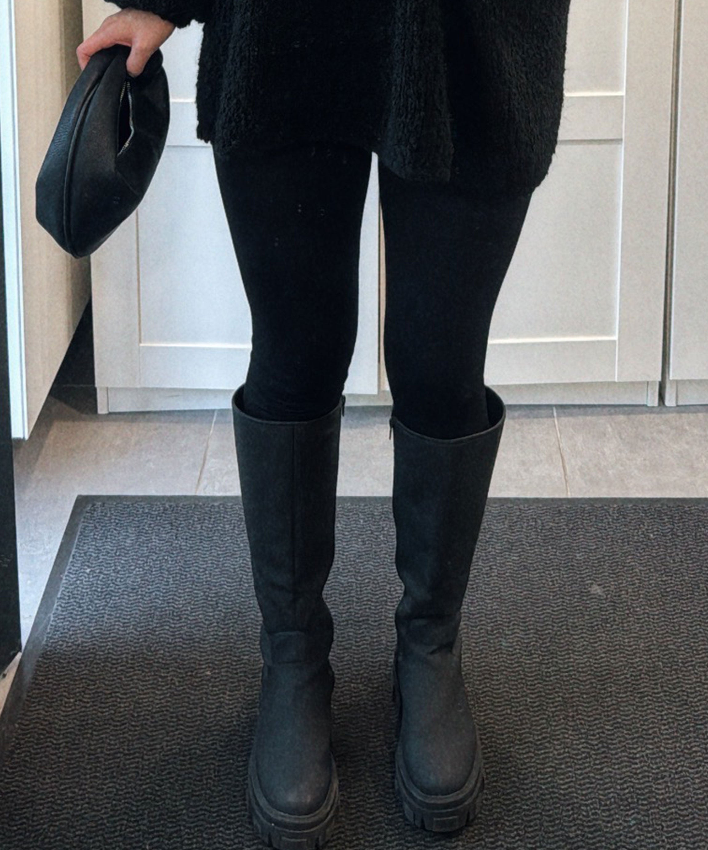 KNEE HIGH BOOTS | CHUNKY SOLE LEATHER LOOK BOOTS