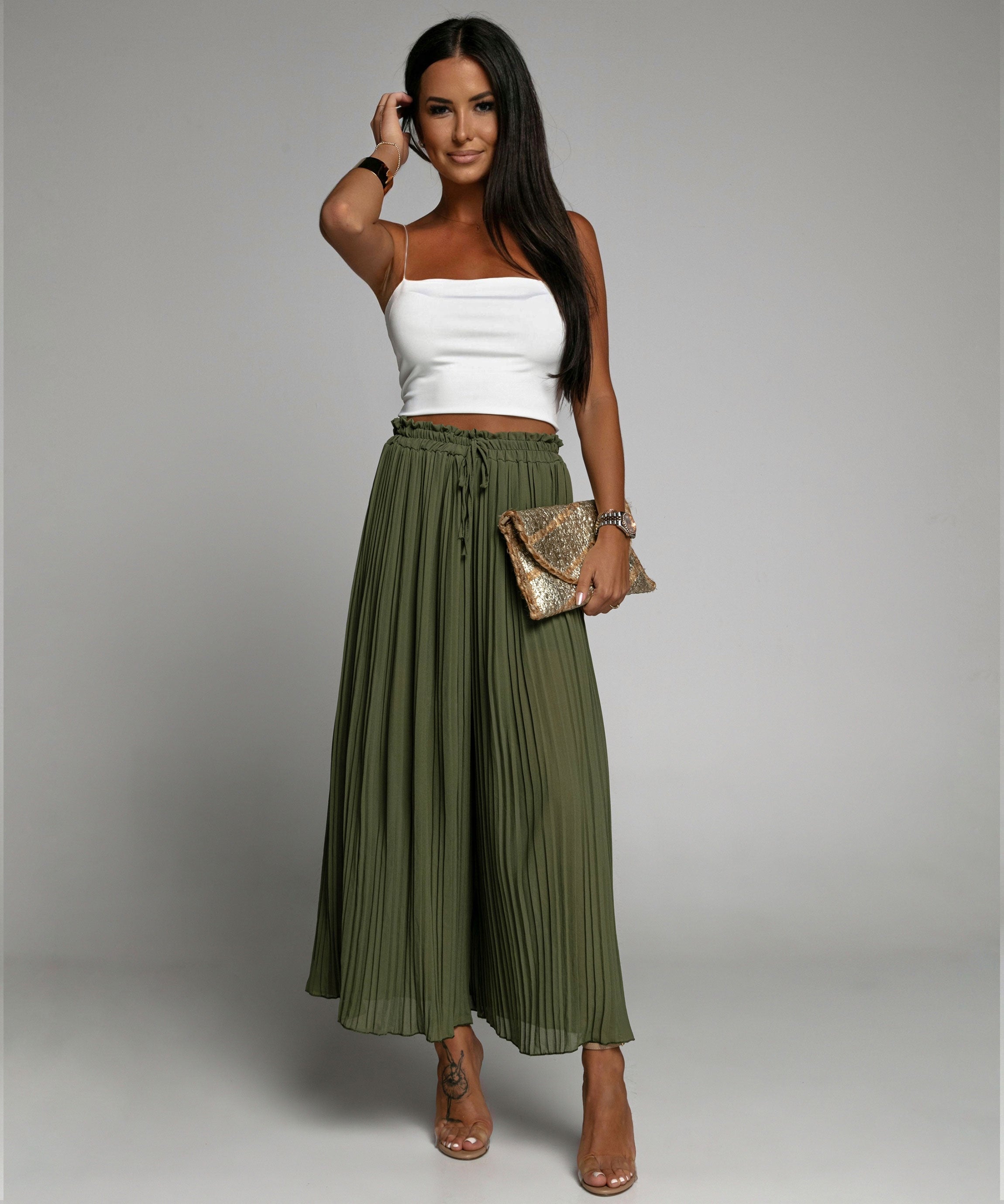 URBAN EDGE | DISTRESSED STRAIGHT LEG JEANS