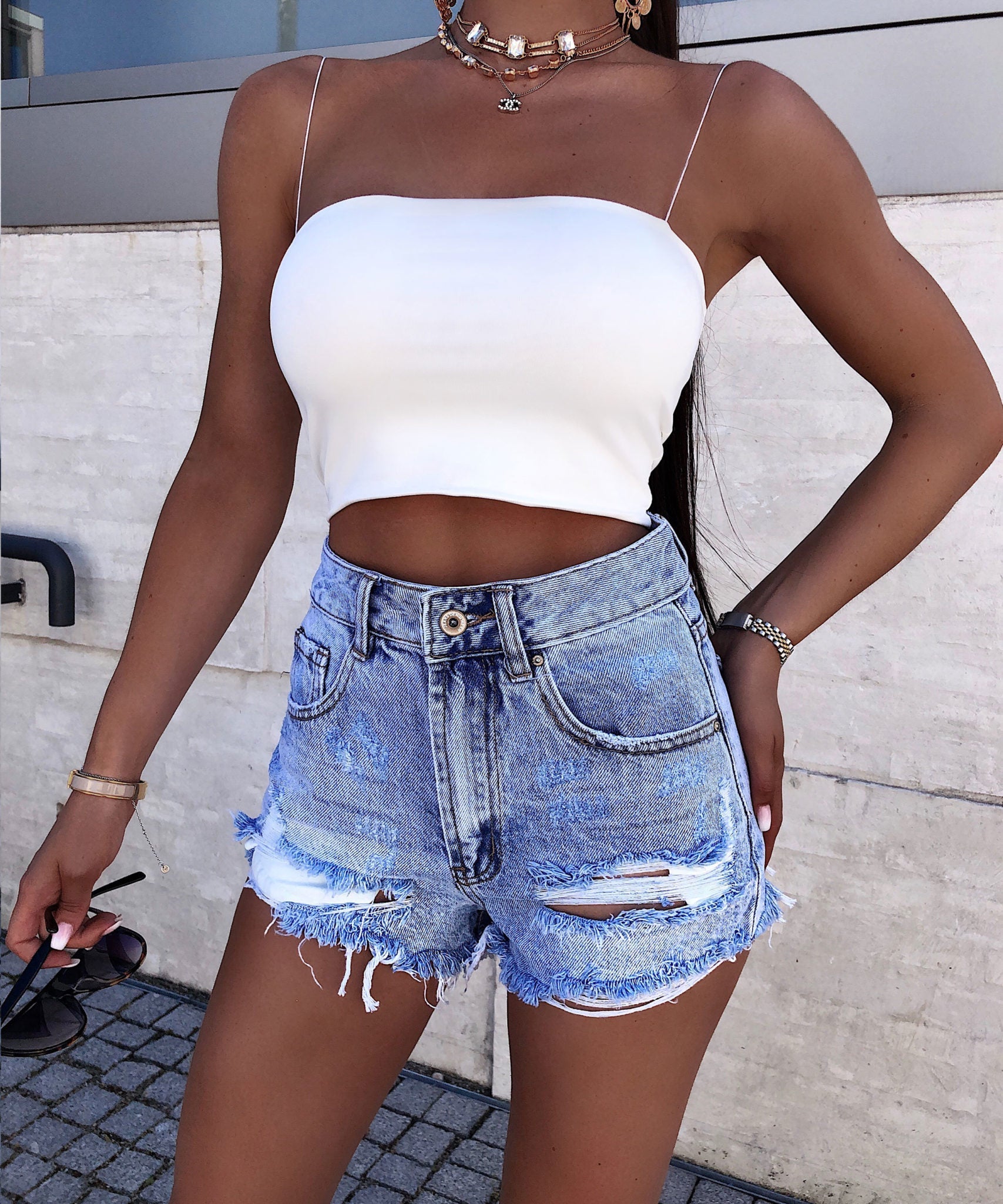 URBAN EDGE | DISTRESSED STRAIGHT LEG JEANS