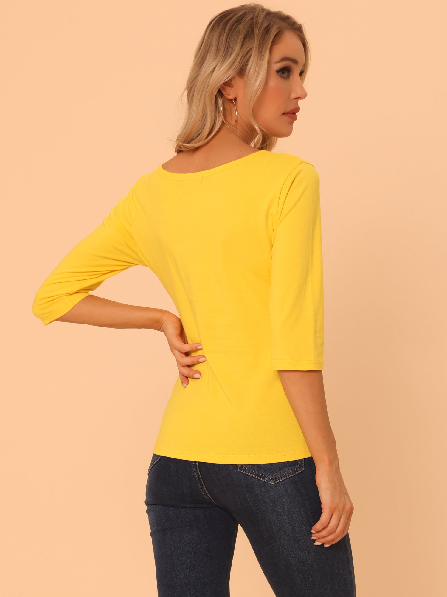 ESSENTIAL EASE | 3/4 SLEEVE CREW NECK TOP