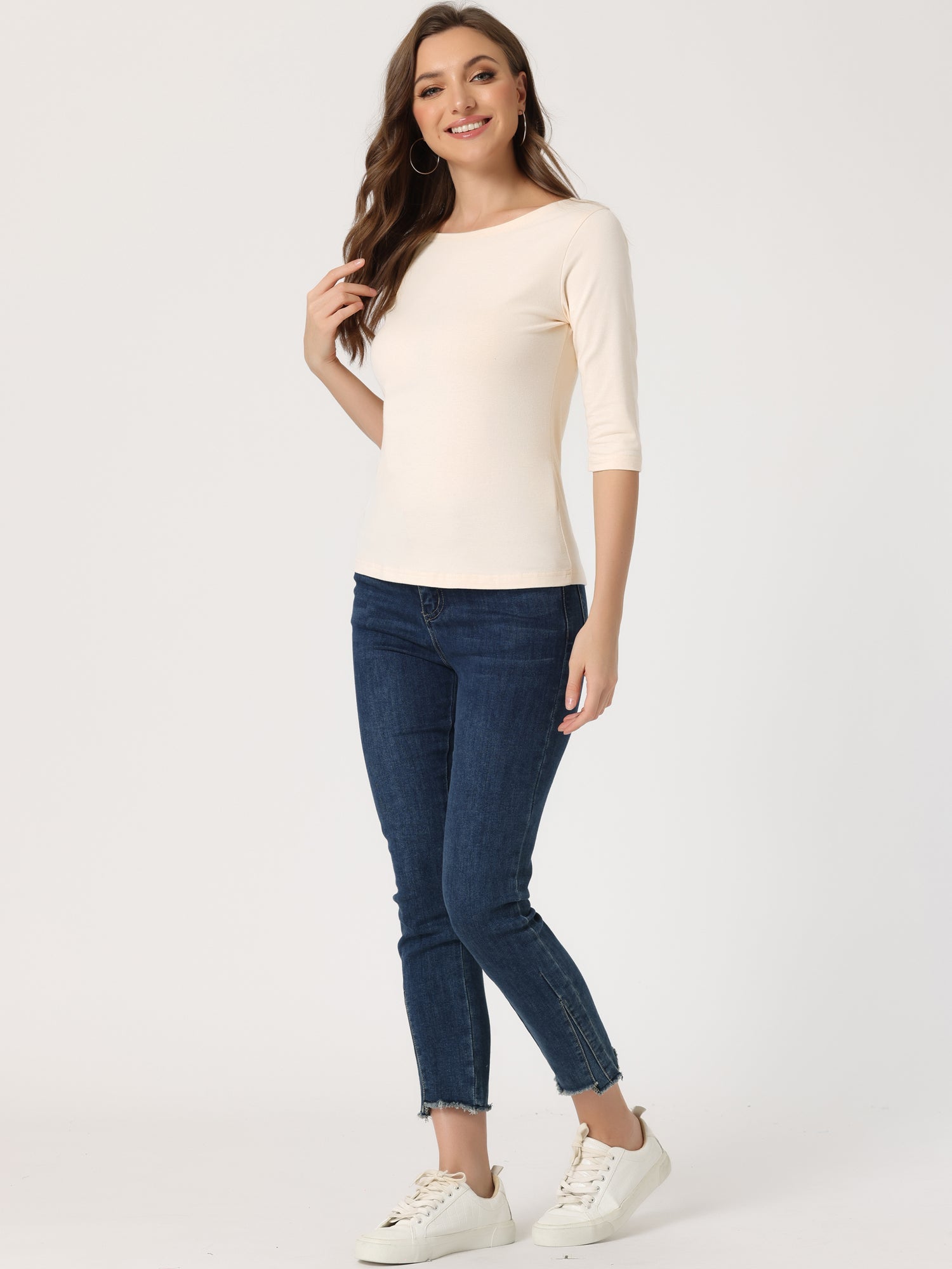 ESSENTIAL EASE | 3/4 SLEEVE CREW NECK TOP
