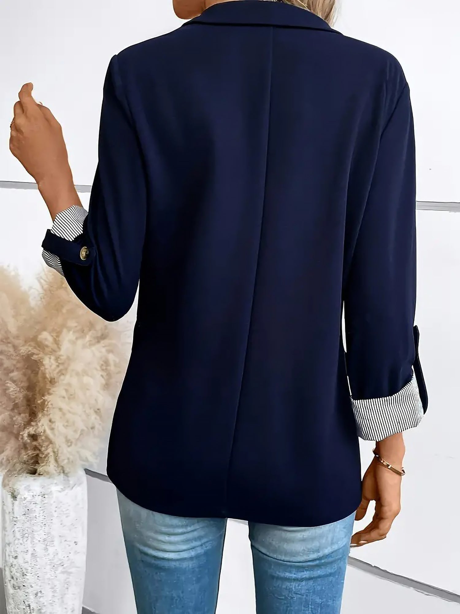 ROLL TAB SLEEVE BLAZER