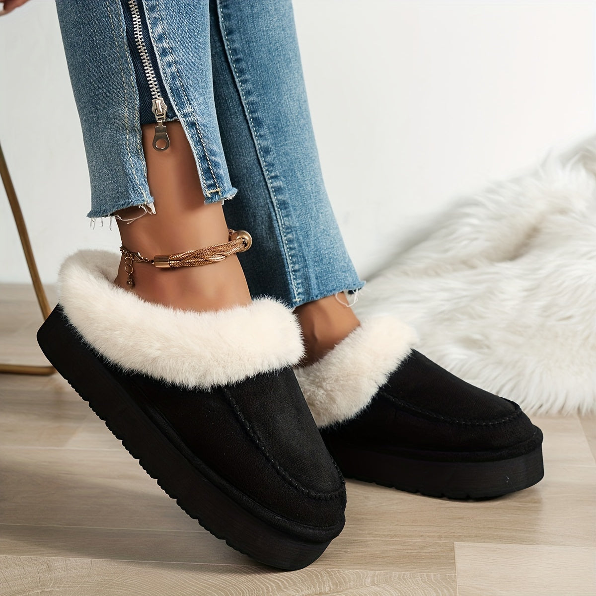 WOMEN’S FAUX FUR SLIPPERS | WARM COZY WINTER DESIGN