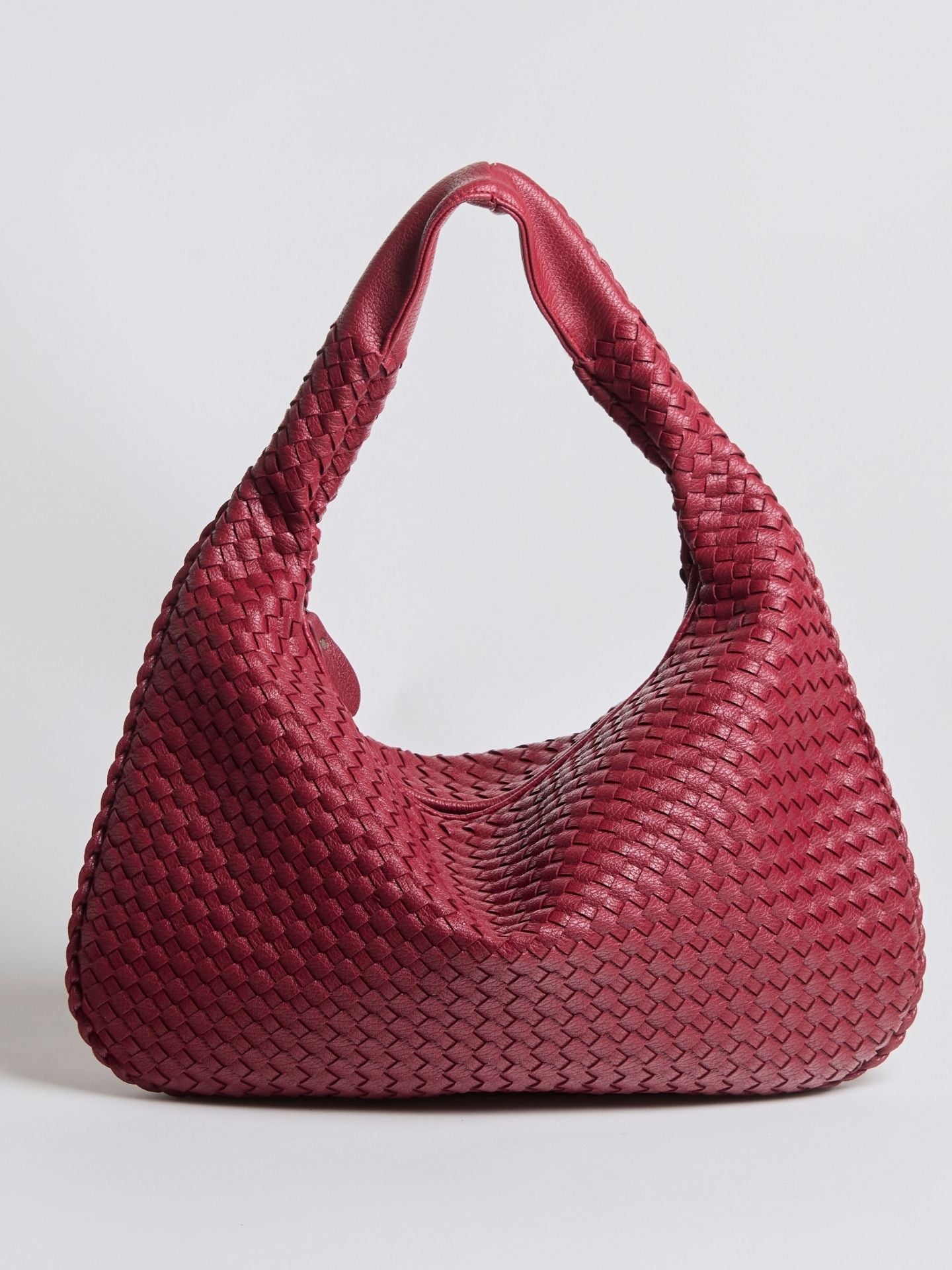 HANDBAG | WOVEN LEATHER HOBO BAG WITH SOFT STRUCTURE