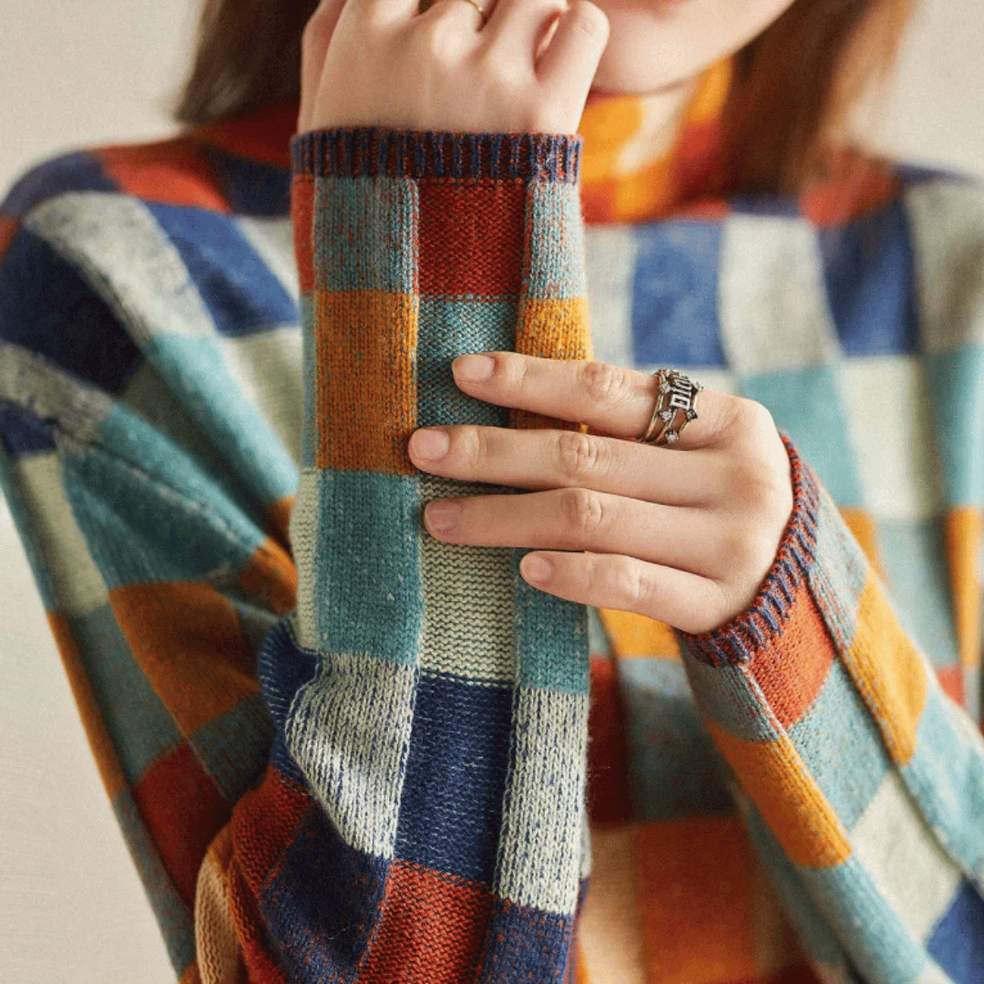 CASHMERE KNITTED TURTLENECK SWEATER