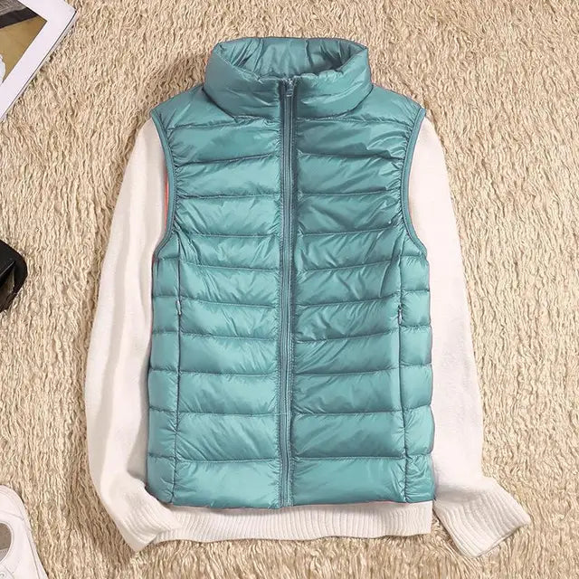 PUFFER GILET – SLEEVELESS HIGH COLLAR