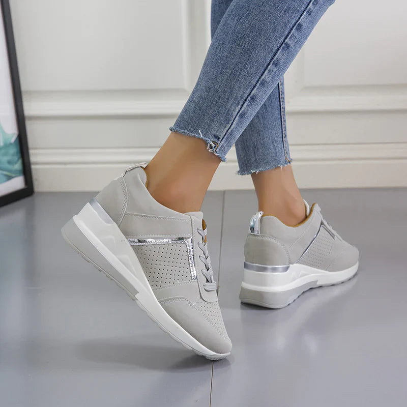 SNEAKERS | COMFORT WEDGE SNEAKERS WITH METALLIC ACCENTS