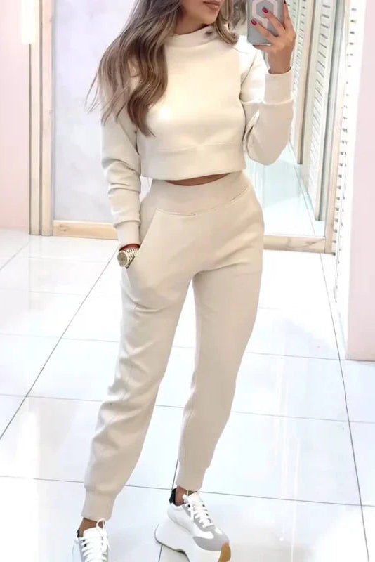 WOMEN’S LOUNGE SET | CROPPED SWEATER & JOGGER COORD