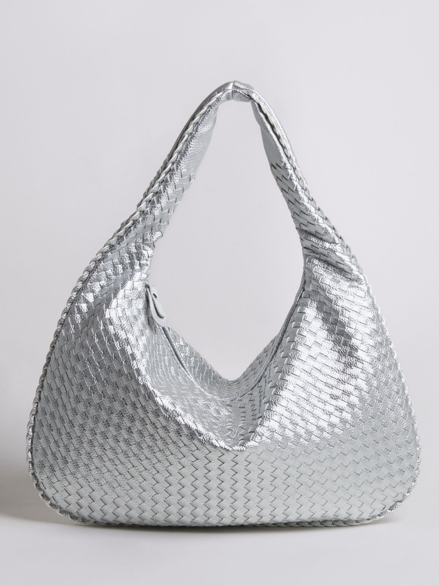 HANDBAG | WOVEN LEATHER HOBO BAG WITH SOFT STRUCTURE