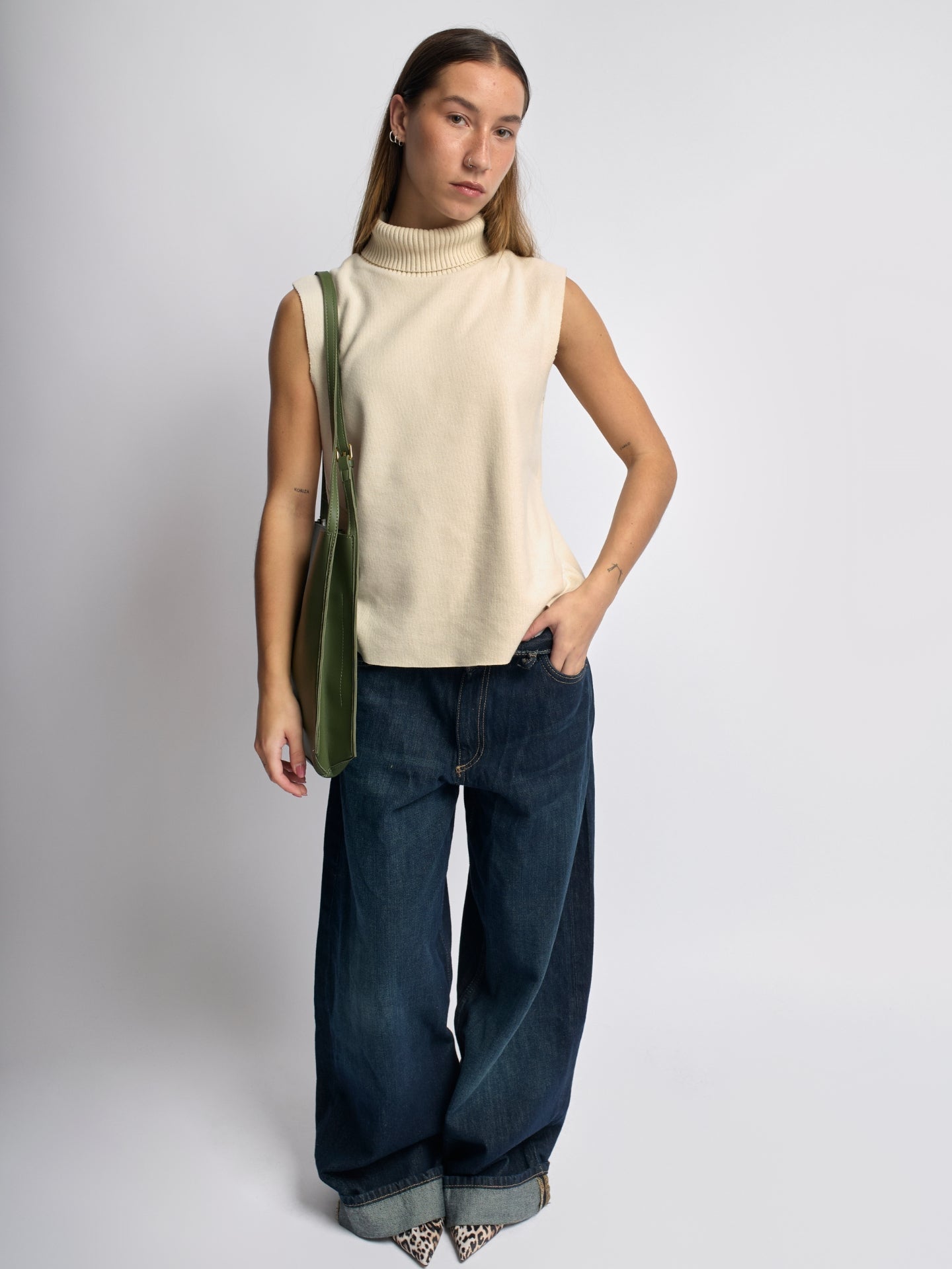 HANDBAG | MINIMALIST LEATHER SHOULDER BAG
