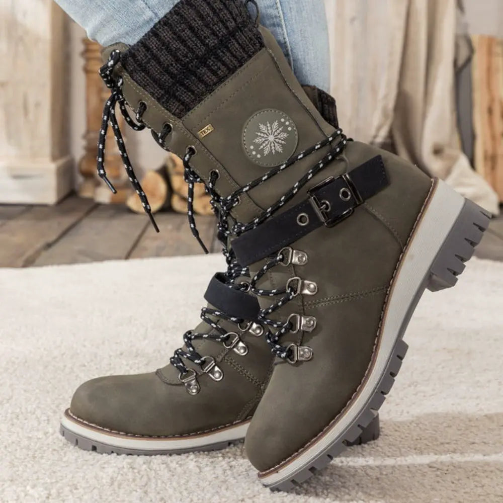 WINTER BOOTS | LACE-UP SNOW BOOTS WITH KNIT CUFF AND BUCKLE DETAIL