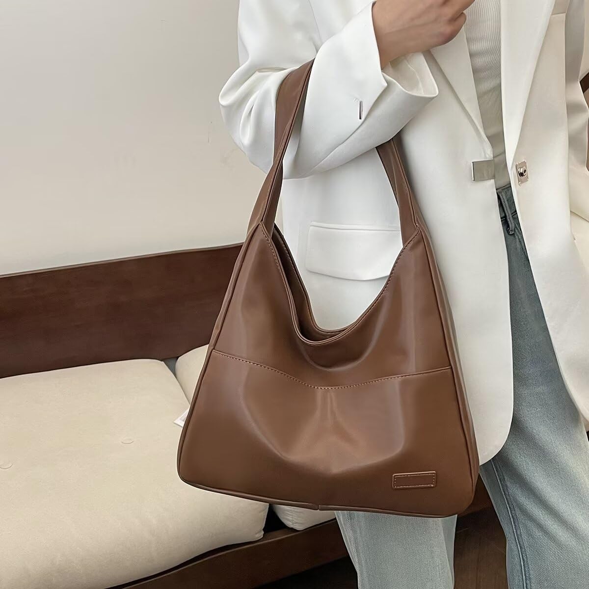 URBAN CHIC | SOFT LEATHER EFFECT SHOULDER BAG