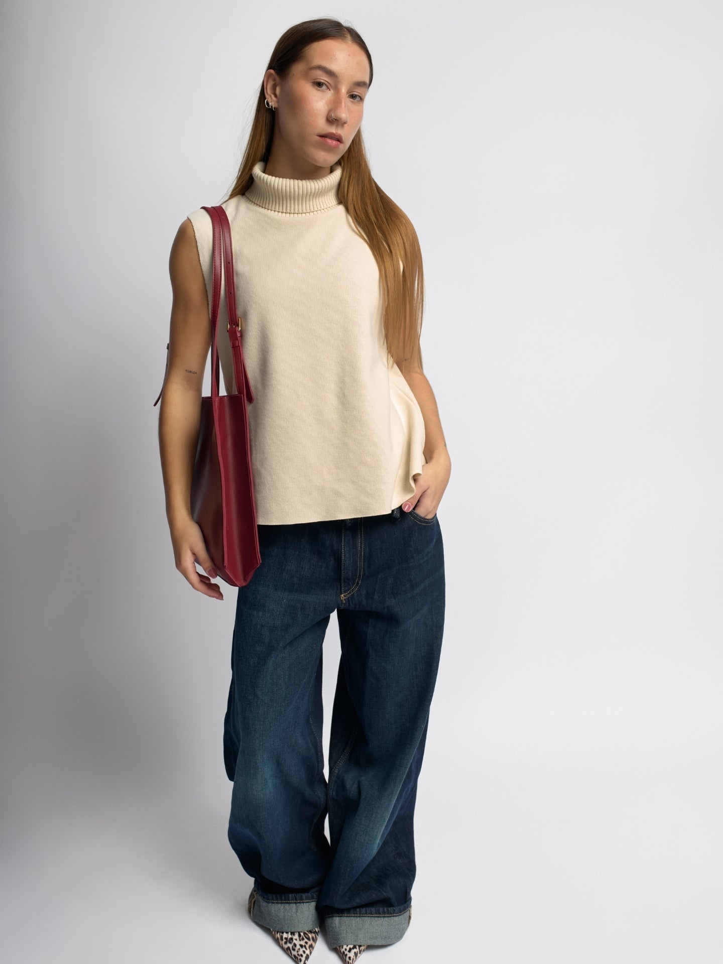 HANDBAG | MINIMALIST LEATHER SHOULDER BAG
