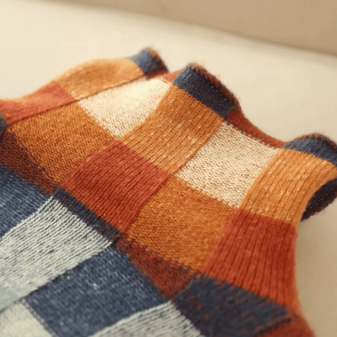 CASHMERE KNITTED TURTLENECK SWEATER