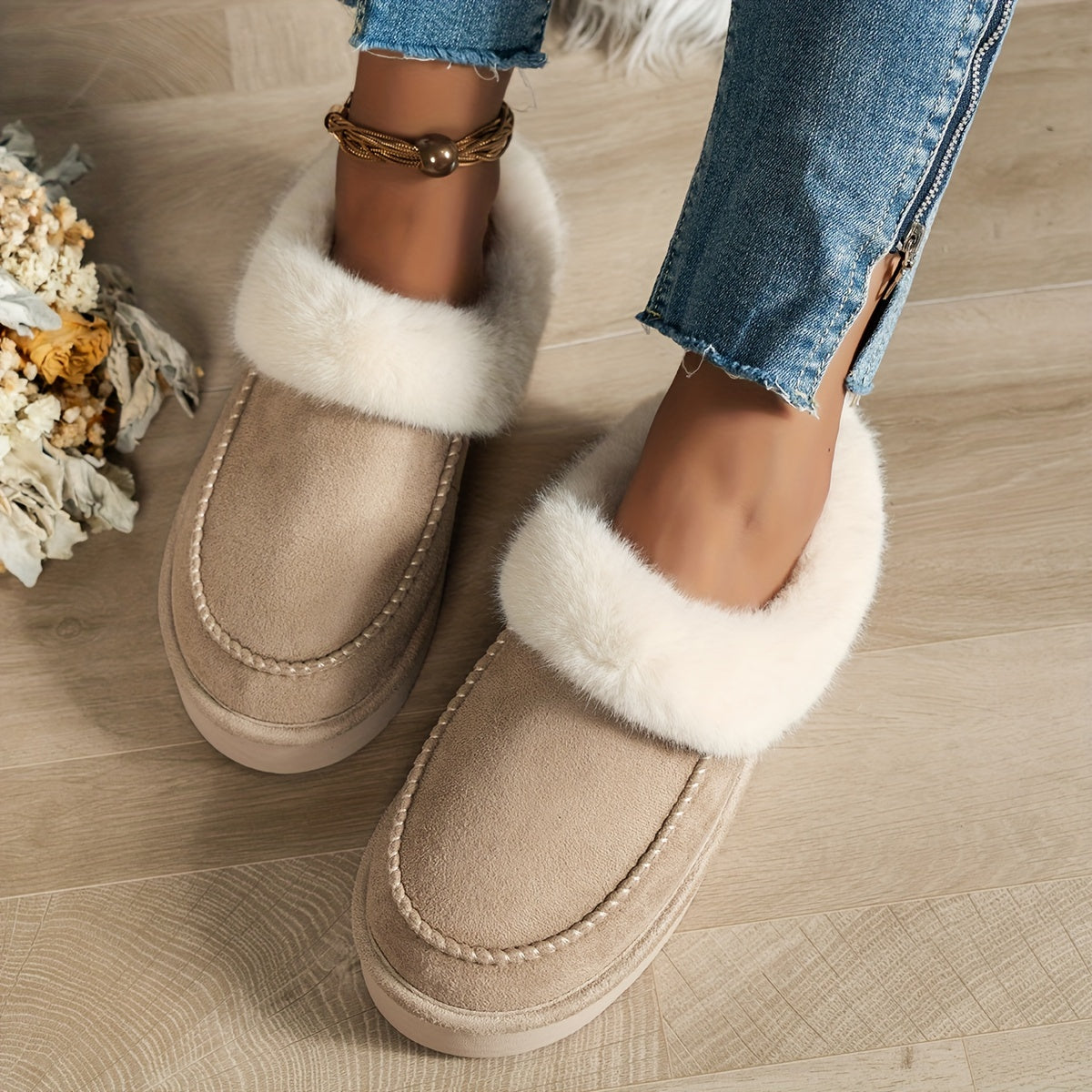 WOMEN’S FAUX FUR SLIPPERS | WARM COZY WINTER DESIGN