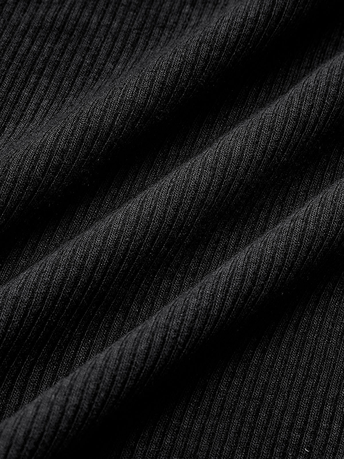 SCULPTED LINES | FITTED RIBBED LONG SLEEVE TOP