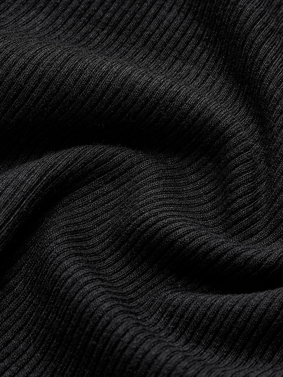 SCULPTED LINES | FITTED RIBBED LONG SLEEVE TOP