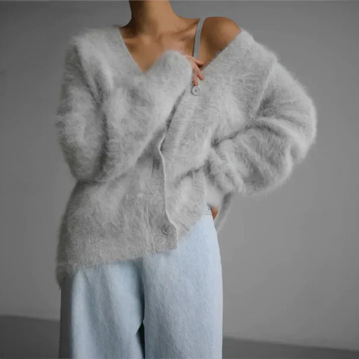 WOOL V-NECK CARDIGAN