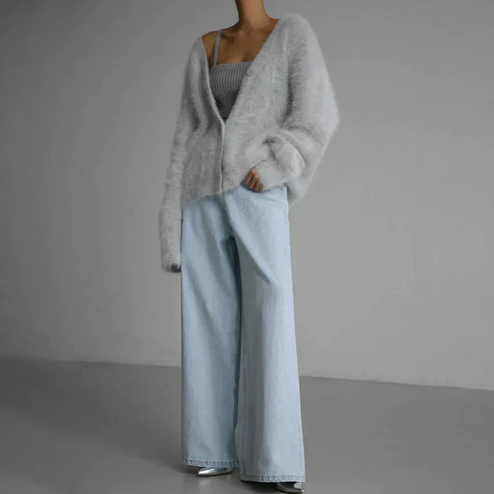 WOOL V-NECK CARDIGAN