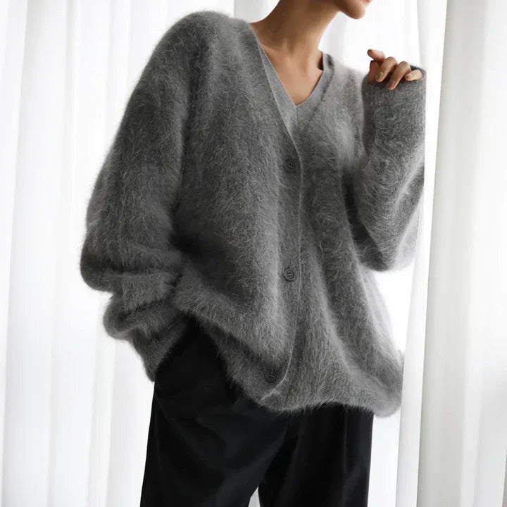 WOOL V-NECK CARDIGAN