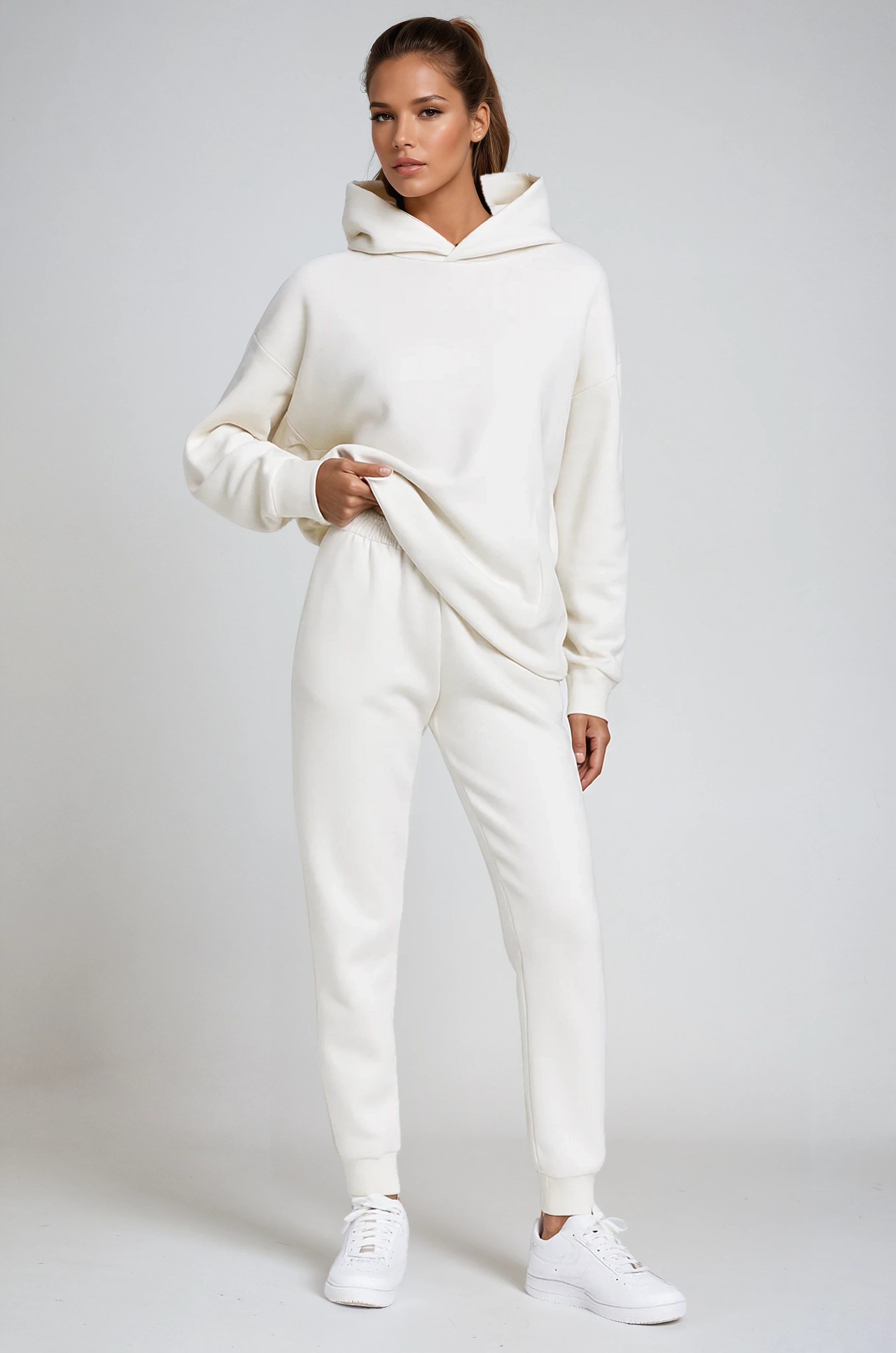 HOODED JOGGING SET – SWEATSHIRT & JOGGERS