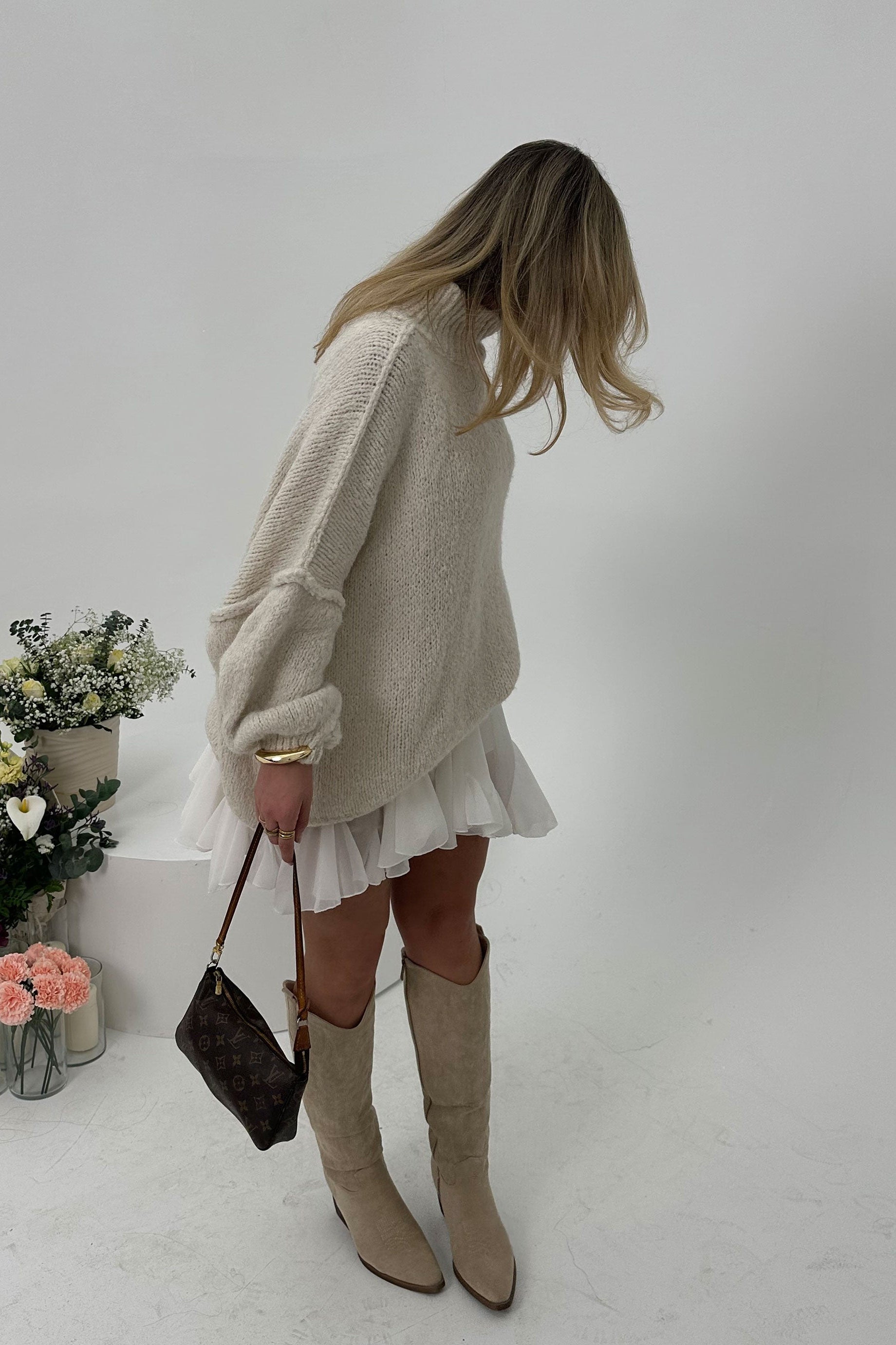 OVERSIZED WOOL TURTLENECK PULLOVER