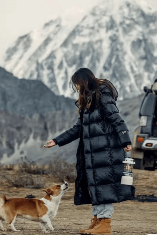 LONG HOODED PUFFER COAT