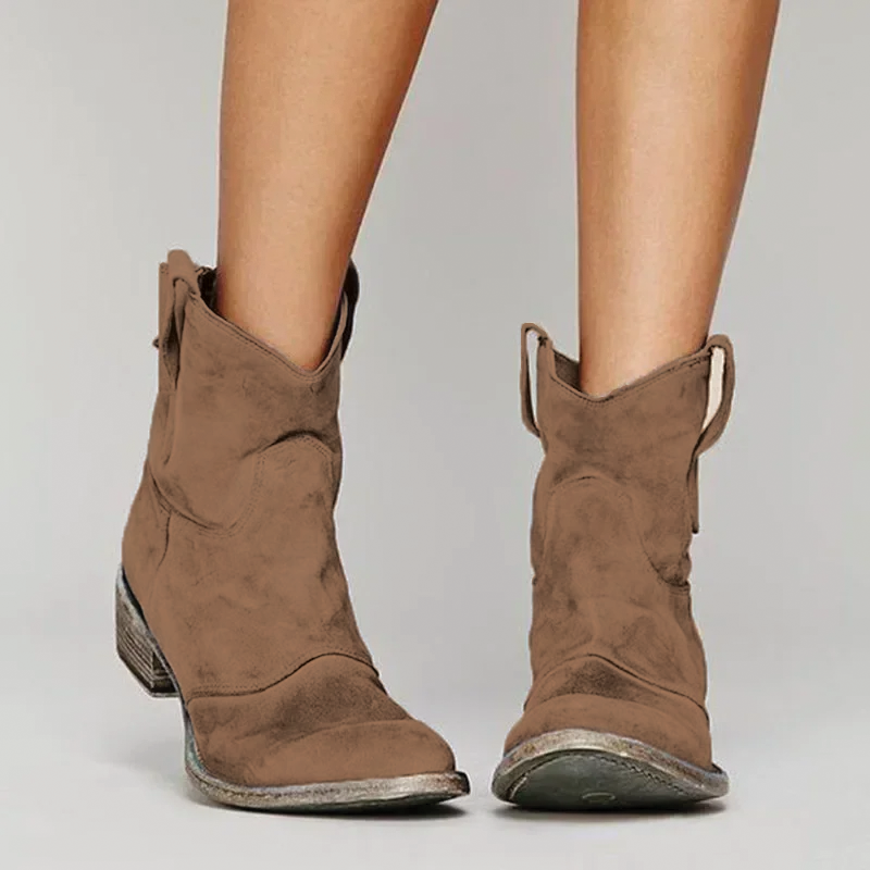 COWBOY BOOTS | MODERN WESTERN ANKLE DESIGN