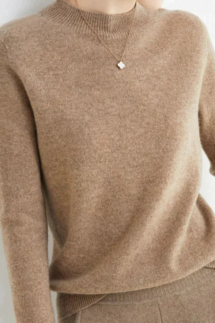 WOMEN’S KNIT SWEATER | CLASSIC CREW NECK