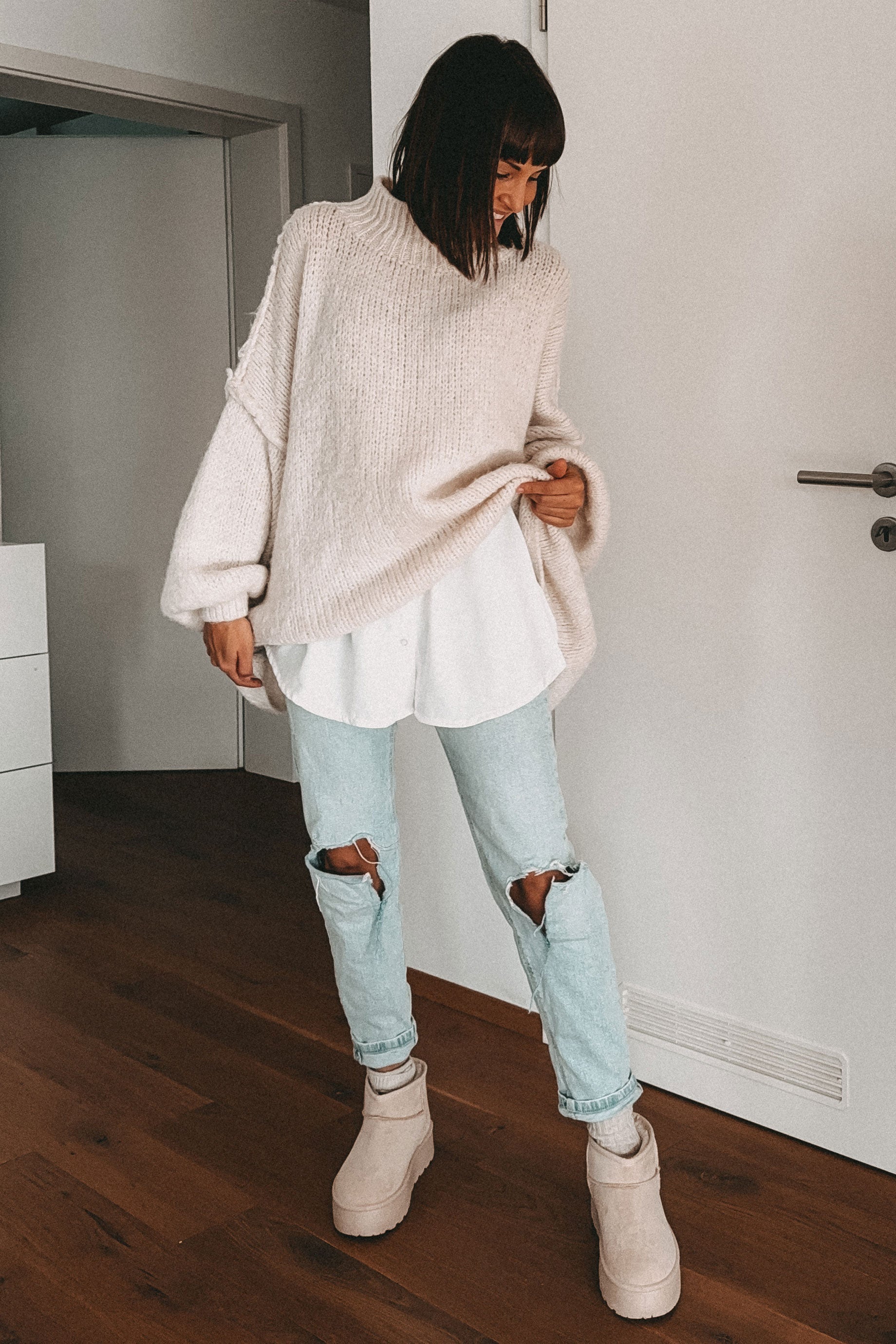 OVERSIZED WOOL TURTLENECK PULLOVER