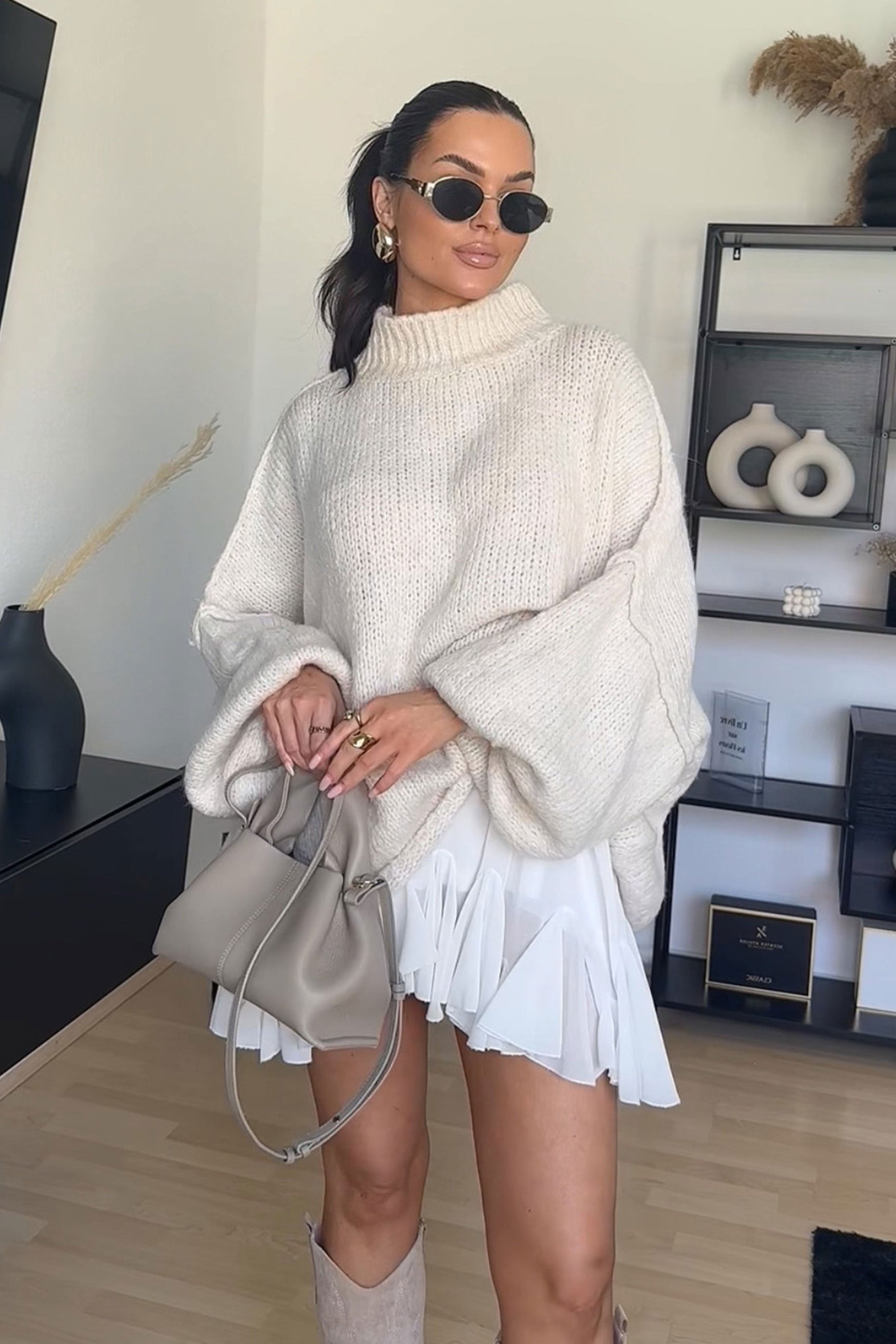 OVERSIZED WOOL TURTLENECK PULLOVER