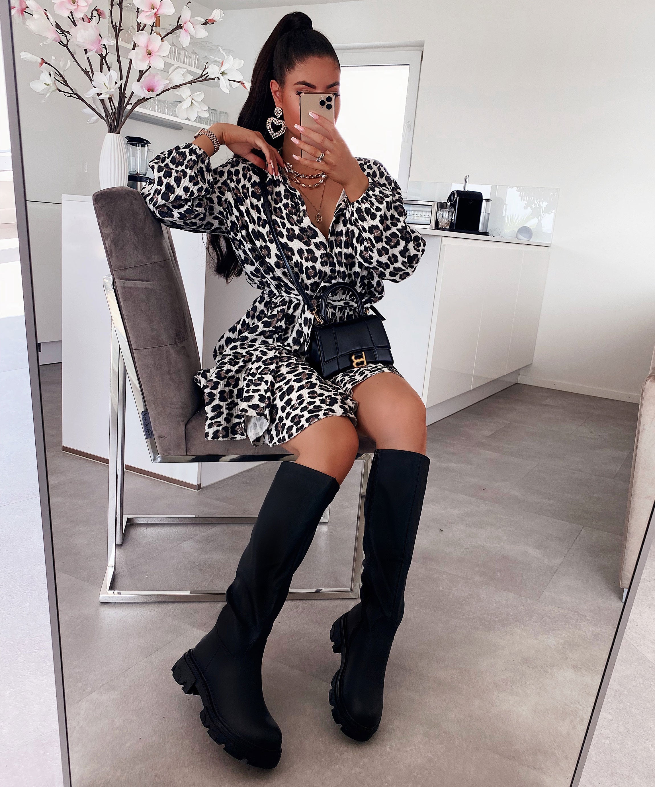 KNEE HIGH BOOTS | CHUNKY SOLE LEATHER LOOK BOOTS