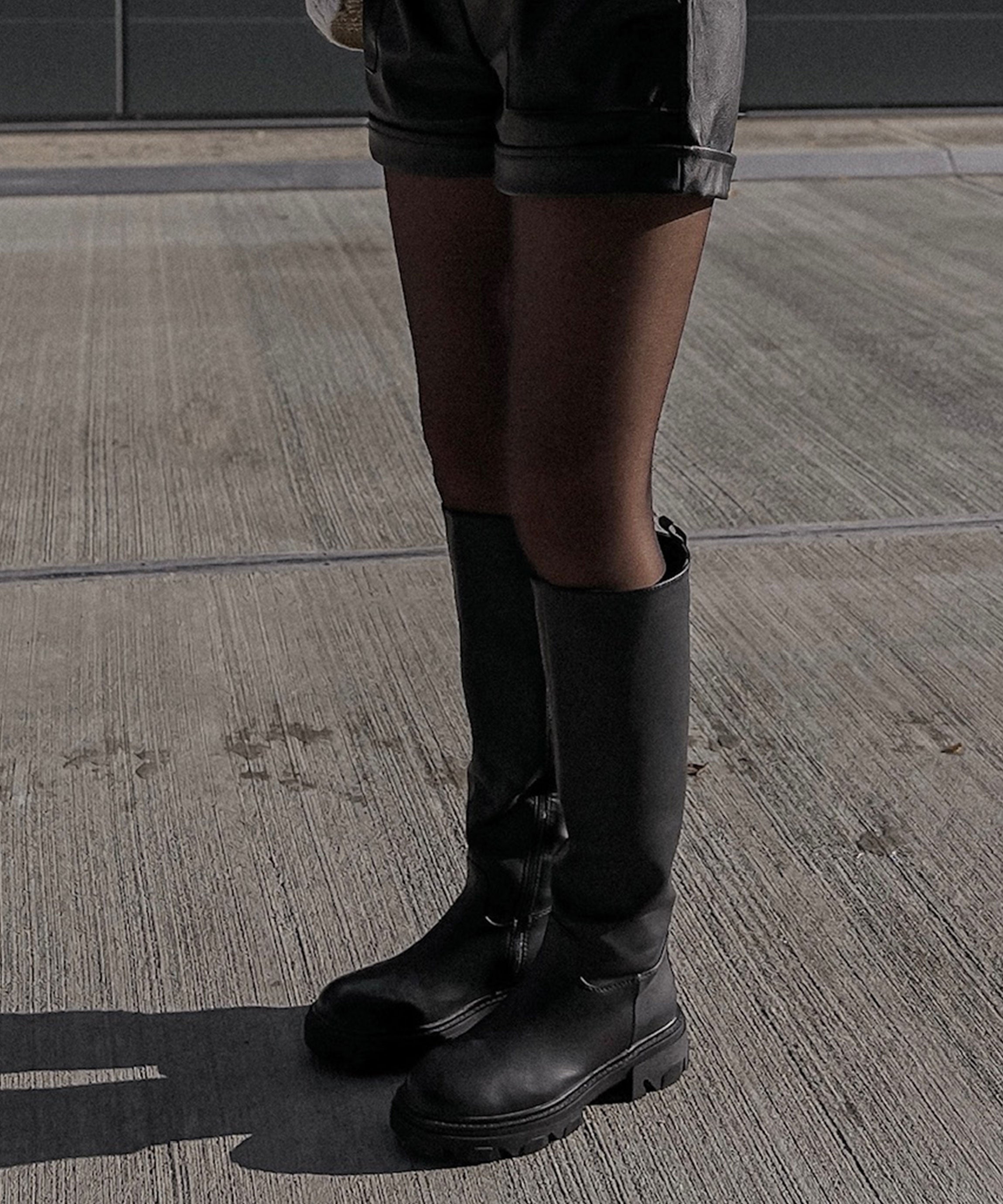 KNEE HIGH BOOTS | CHUNKY SOLE LEATHER LOOK BOOTS