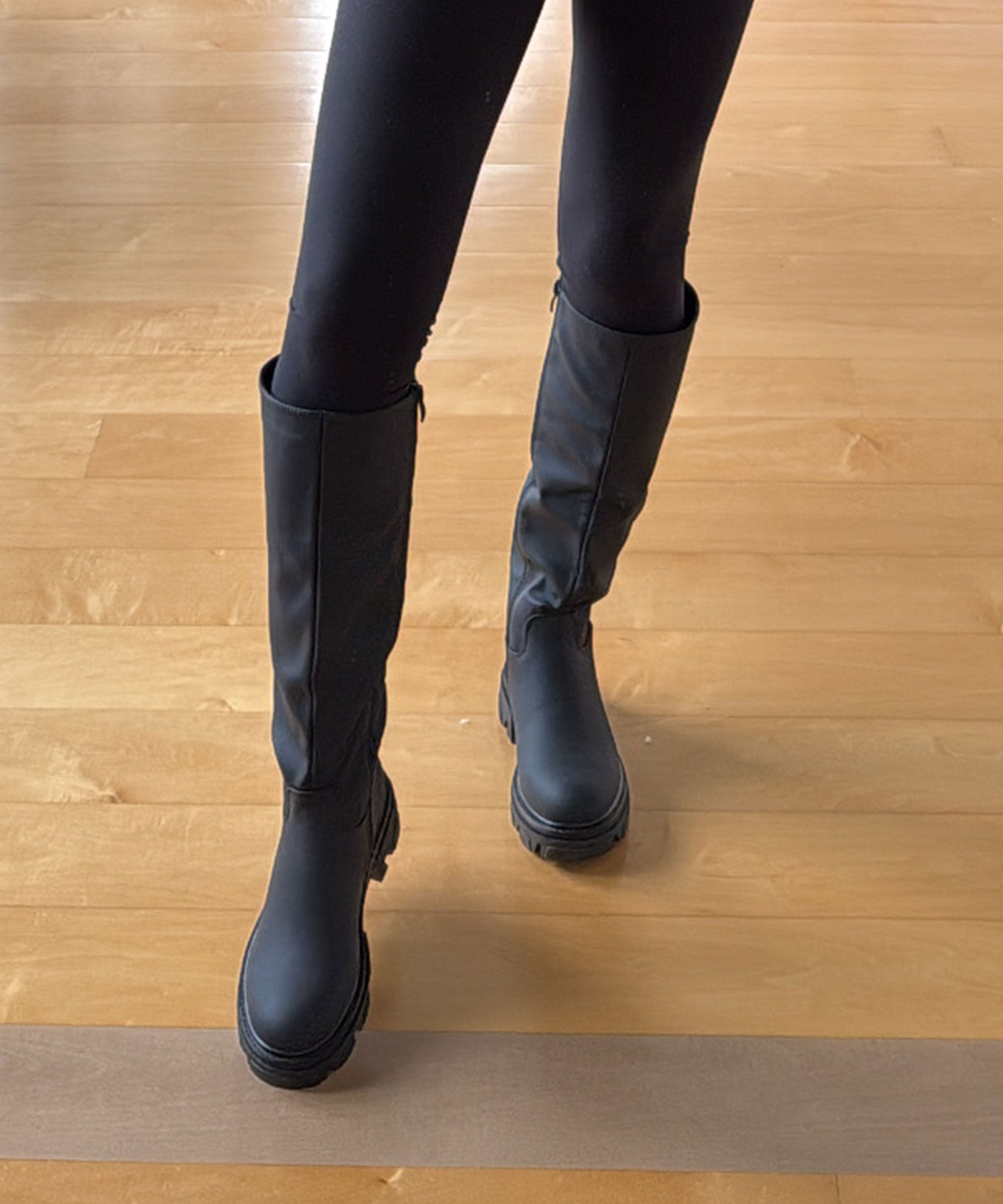 KNEE HIGH BOOTS | CHUNKY SOLE LEATHER LOOK BOOTS