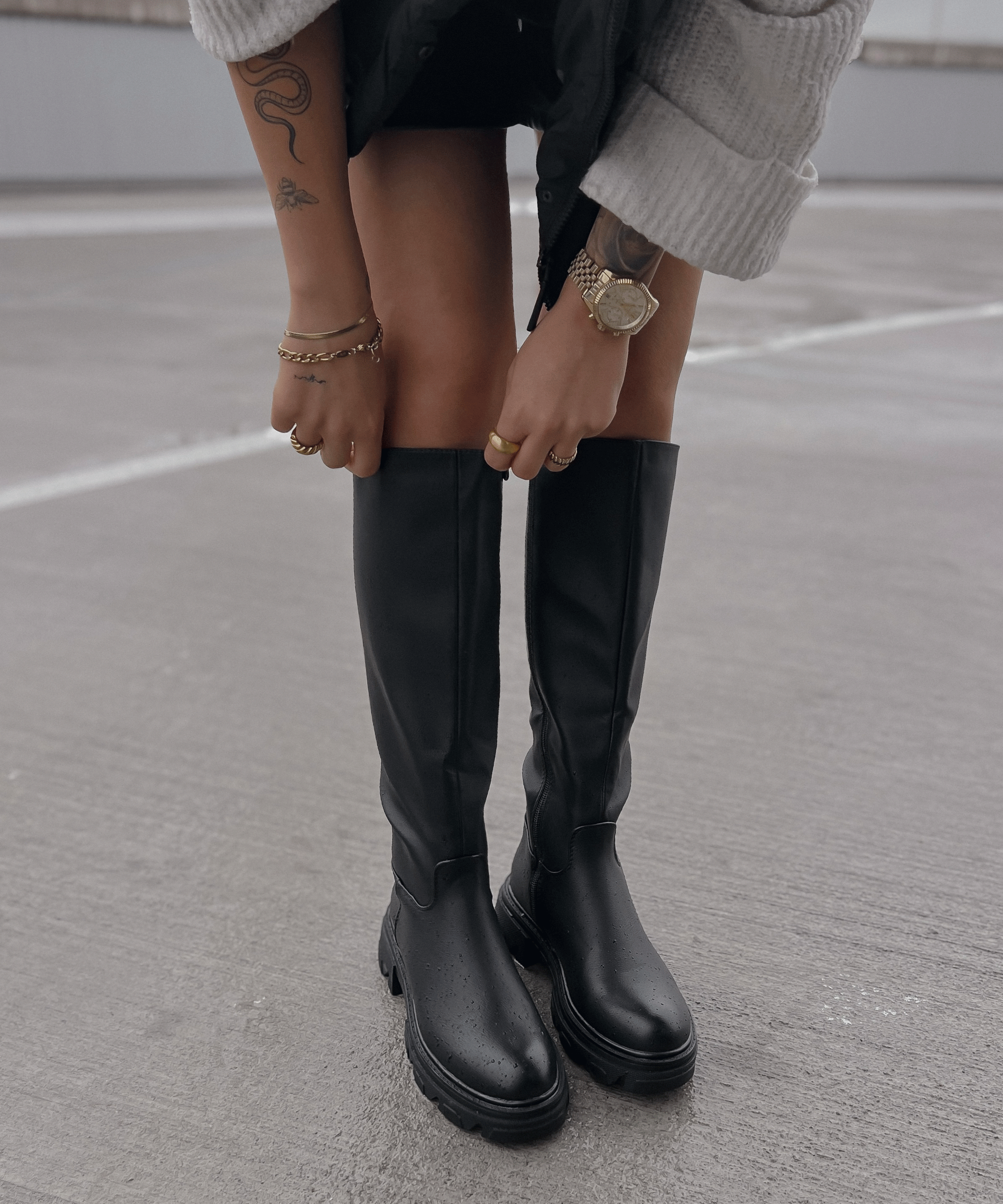 KNEE HIGH BOOTS | CHUNKY SOLE LEATHER LOOK BOOTS