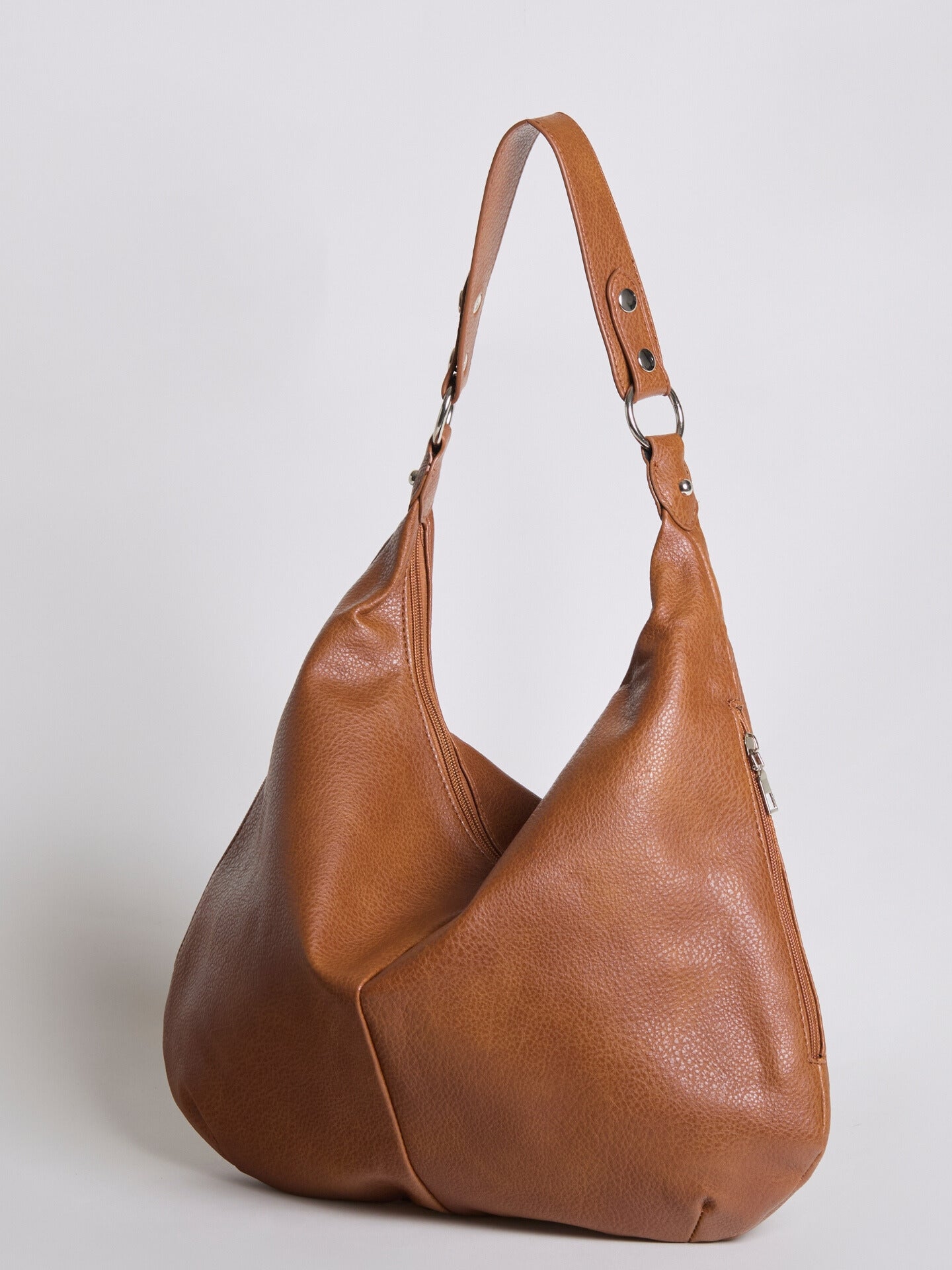 HANDBAG | SOFT LEATHER HOBO BAG WITH METAL RING DETAILS